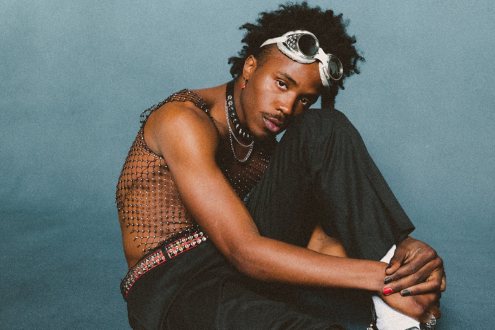 DE'WAYNE Unveils Captivating New Single "biological"