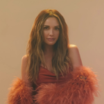 Carly Pearce Emotional New Album "hummingbird: no rain, no flowers"