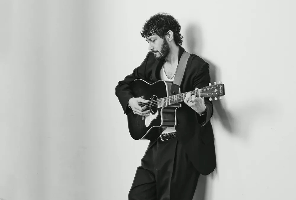 Chris LaRocca Delivers New “slow dance in the diner”